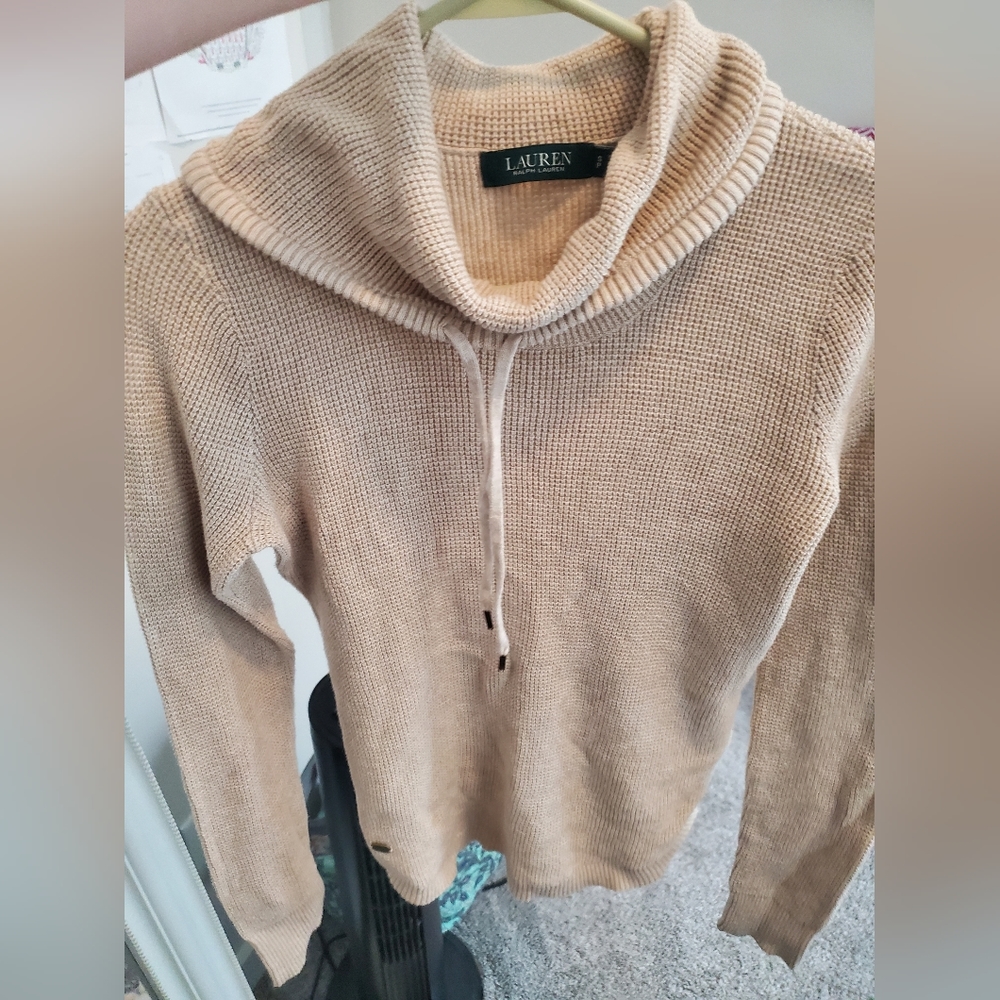 Sweater - Picture 7 of 7
